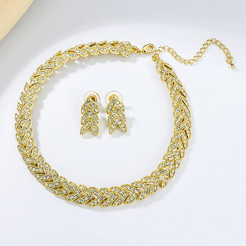 Brass Imitation Diamond Leaf Vein Chain Necklace and Earring Set Manufacturing